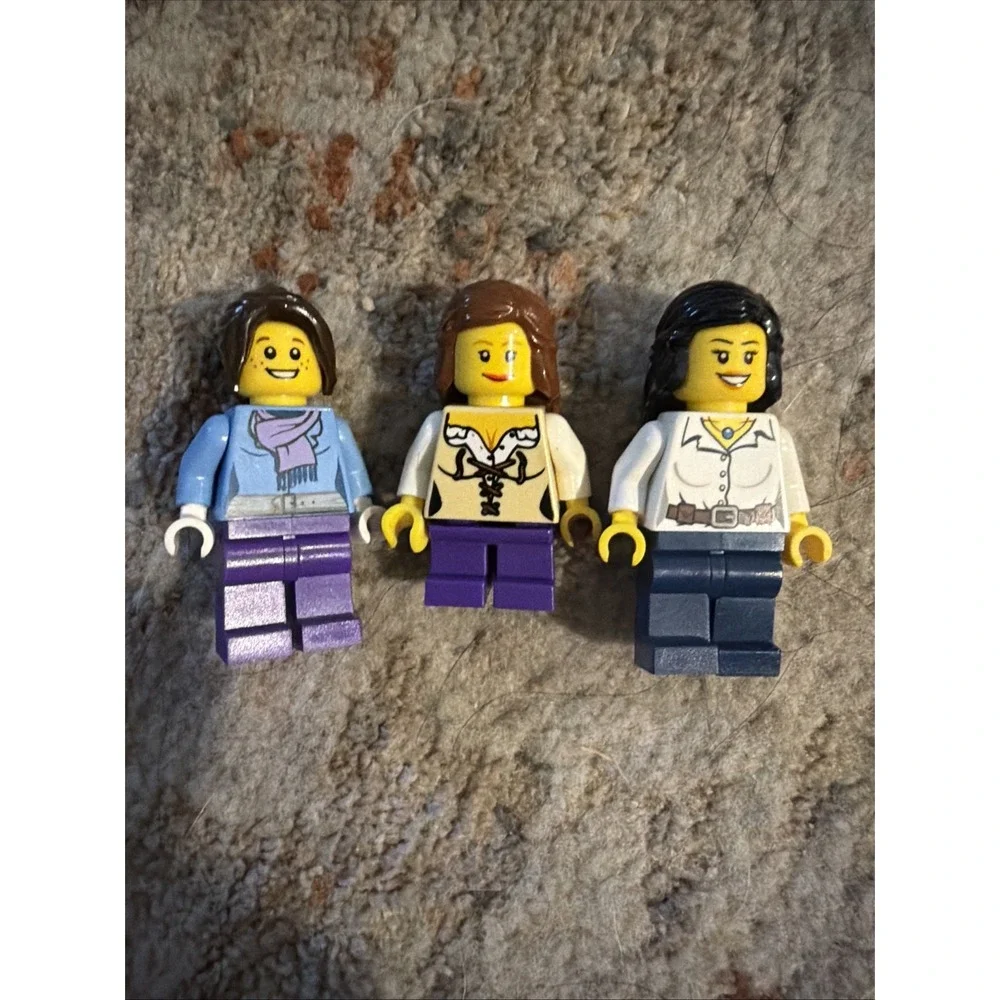 Lego Mini figures Lot Of  Western Female People Assorted 3 Pieces